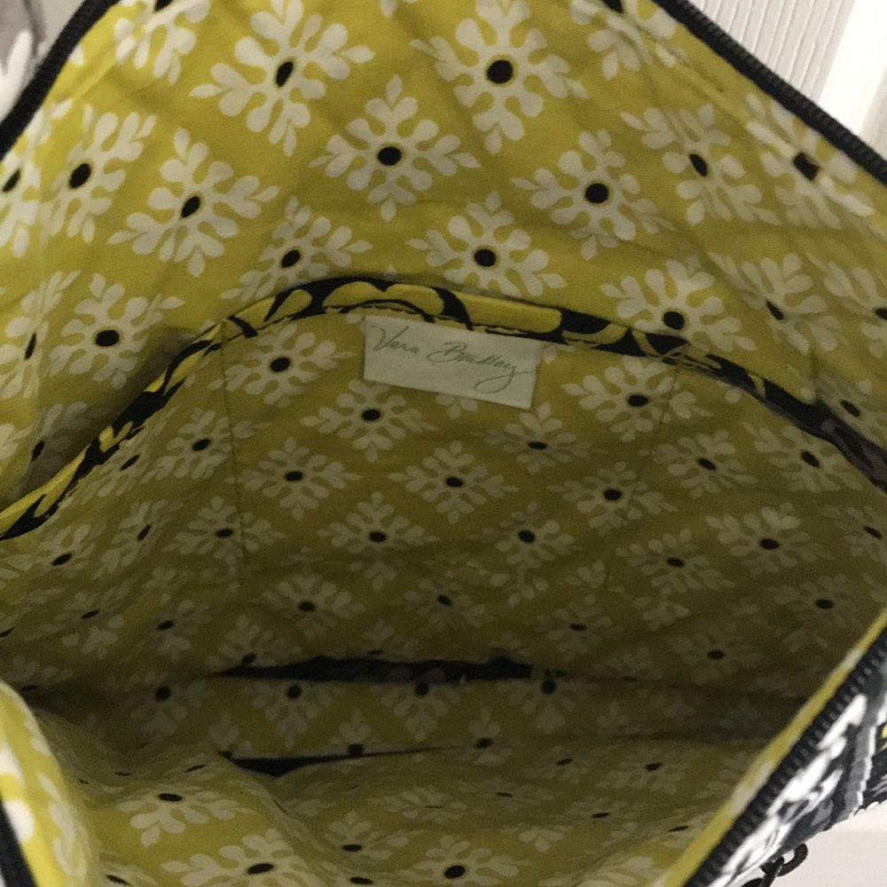 Vera Bradley crossbody purse - Picture 3 of 3